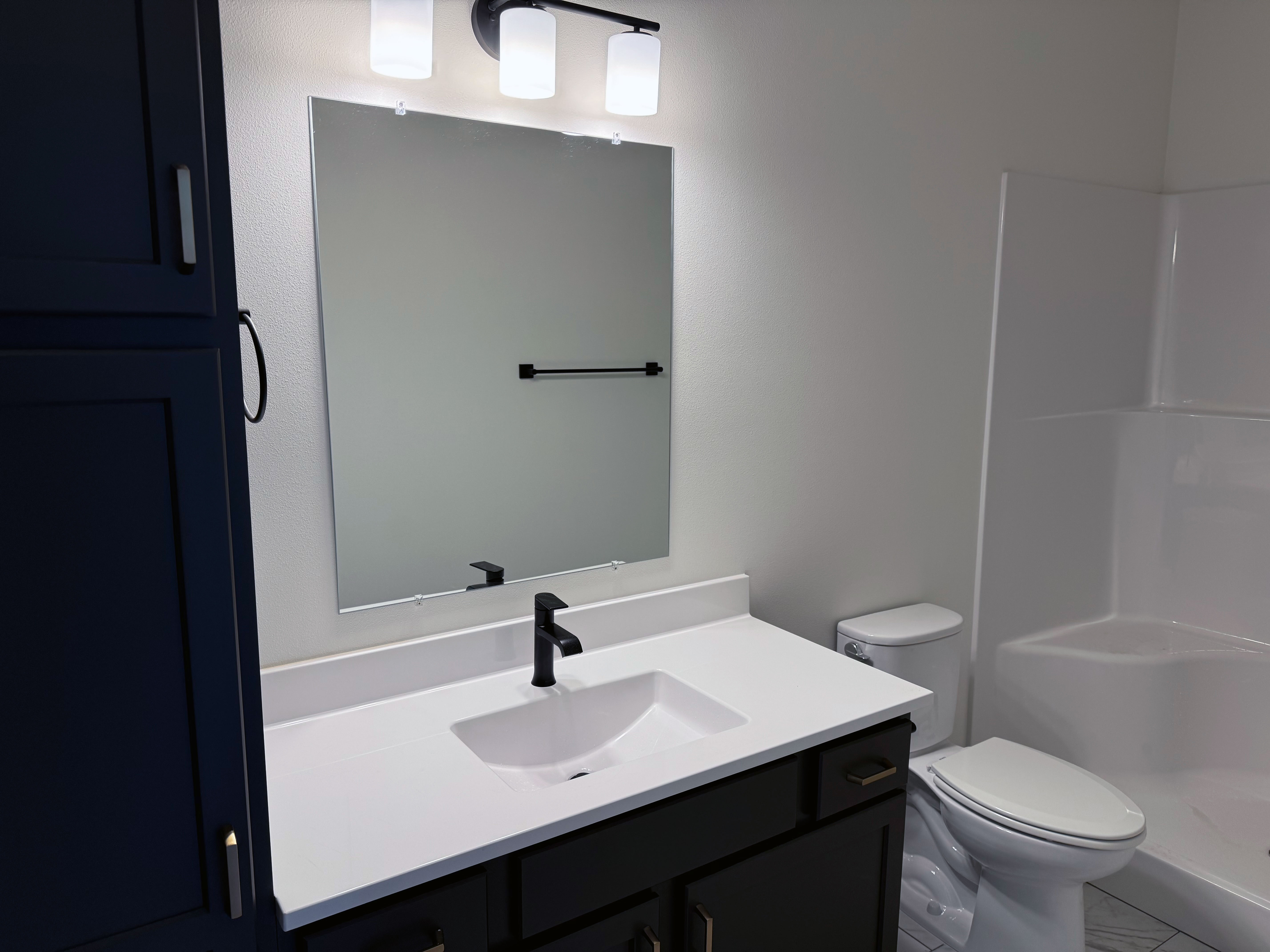 3511-3515-S-Broek-Drive-Bathroom 3511-3515-S-Broek-Drive-Bathroom
